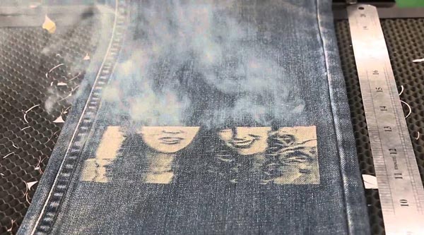 激光切割和雕刻在紡織行業(yè)有哪些應用？布料激光燒花(圖2)